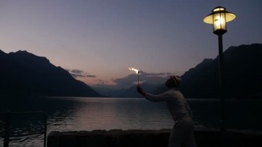 Alev nefes yangın tükürme ateş