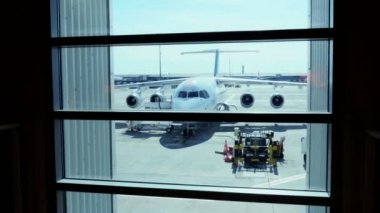 Havaalanı kapısı terminal