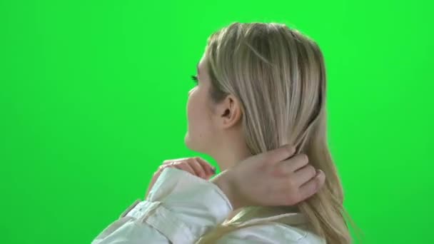 Woman touching with her hair — Stock Video