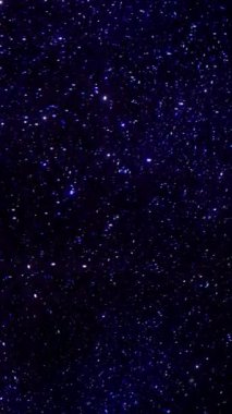 Deep Blue Starfield Yıldızlı Zenginlik, Sakin Gökyüzü Gece Bekleyen Astronomlar Teleskopunu Anımsatıyor