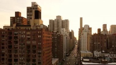 New York Şehri gün batımında ufuk çizgisi