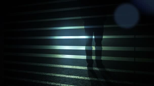 ombres voir mystère homme passant par 