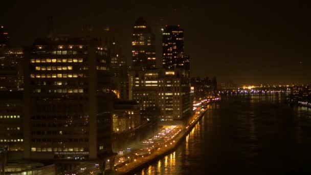 New York Stadt und See bei Nacht — Stockvideo