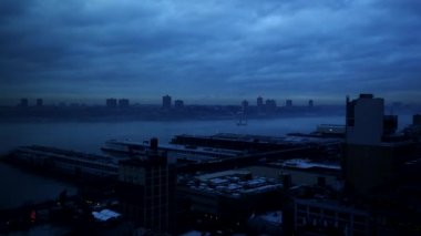 dramatik bulutlar şehri taşıma