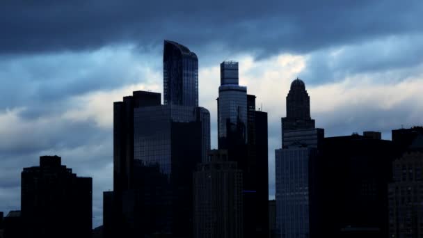 Dramatic clouds moving over city — Stock Video