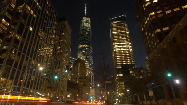 Cidade urbana cena à noite — Vídeo de Stock