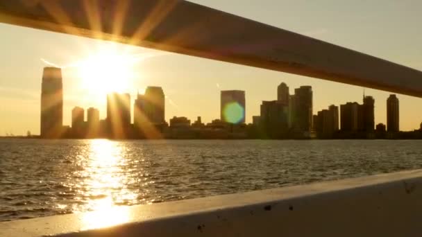 Skyline panorama uitzicht op zon — Stockvideo