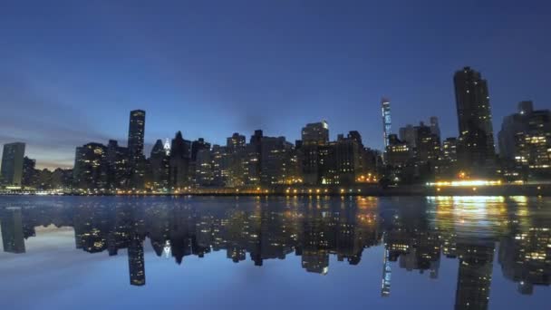 Ciudad horizonte panorama día a noche — Vídeo de stock