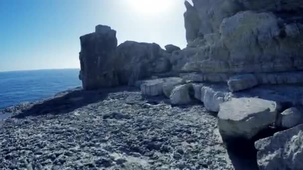 Cliffs rocky coast landscape — Stock Video