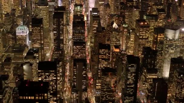 纽约城市的天际线在夜晚 — 图库视频影像