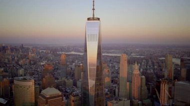 gün batımında özgürlük Kulesi