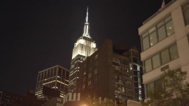 Geceleri Empire State Binası — Stok video