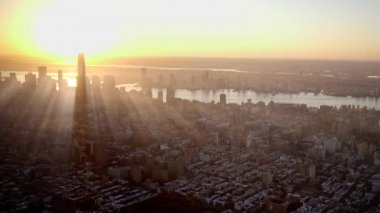 New York Şehri gün batımında ufuk çizgisi