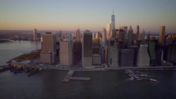 Horizonte de la ciudad de Nueva York al atardecer — Vídeos de Stock