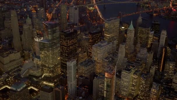Manhattan skyline por la noche — Vídeos de Stock