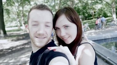 bir selfie alarak sevgili