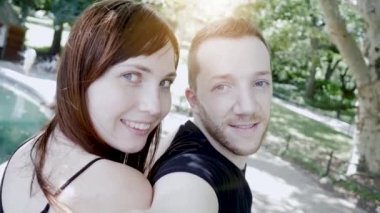 parkta zaman zevk çift