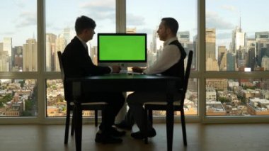 bir iş toplantısı girişimciler