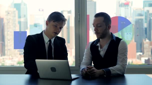 Professionals having conversation — Stock Video