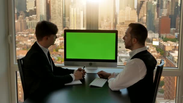 Επιχειρηματίες, έχοντας μια επαγγελματική συνάντηση — Αρχείο Βίντεο