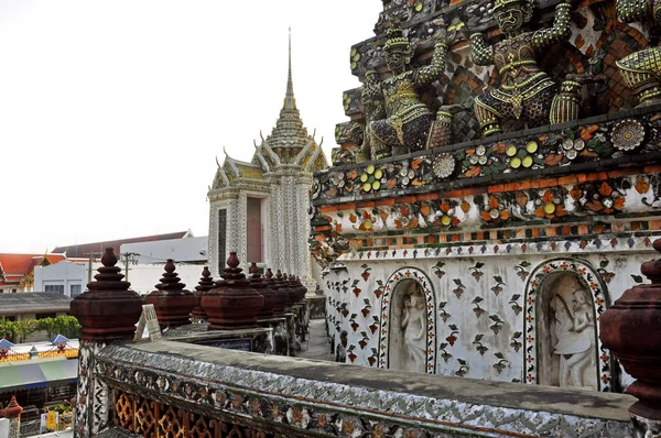 The Temple of Dawn Wat Arun in Bangkok, Thailand — Stock Photo, Image