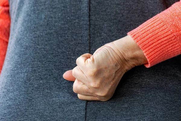 Anciana Sufriendo Dolor Espalda — Foto de Stock