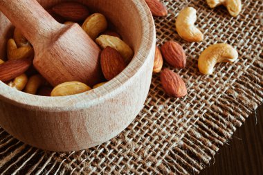 Ceviz meyve karışımı