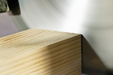 Daire testere çalışmalarında