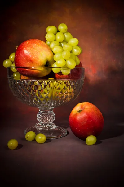 Uvas y manzanas — Foto de Stock