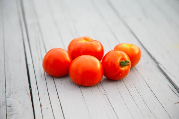 Tomates Rojos Mesa Gris —  Fotos de Stock