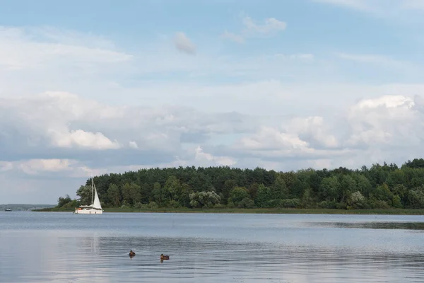 Yacht Havsutsikt Sommaren — Stockfoto