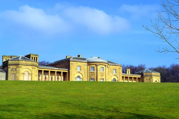 Stupeň 1 památkově chráněné budově Heaton Hall v Manchesteru — Stock fotografie