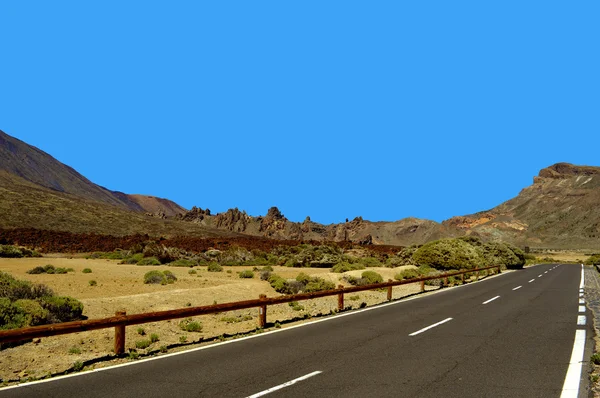 Mountain road TF-21 up to Mount Teide in Tenerife — Stock Photo, Image