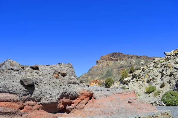 Halbmond über Boca Tauce im Mount Teide Nationalpark — Stockfoto