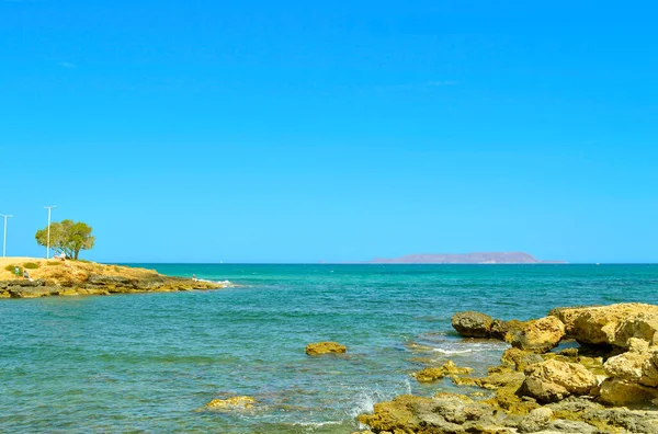 Toeristen Aan Kust Van Kato Gouves Kreta Grootste Meest Bevolkte — Stockfoto