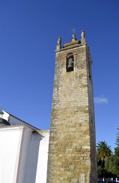 Kilisenin çan kulesi Querenca, Portekiz — Stok fotoğraf
