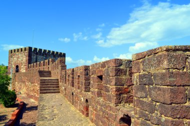 Silves kale duvarları içinde Algarve, Portekiz