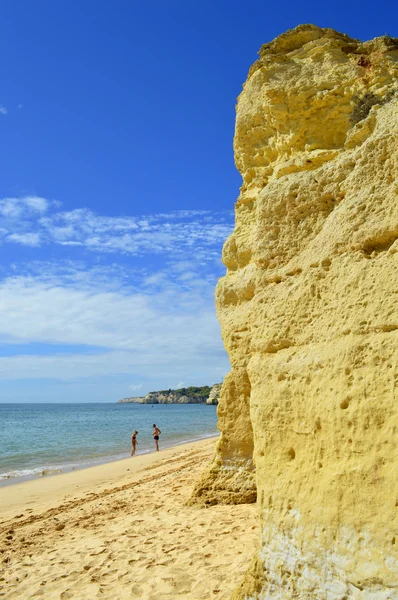 Vale Do Olival Beach spettacolari scogliere — Foto Stock