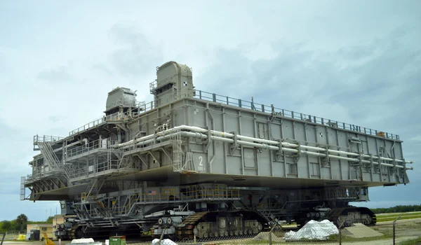 Crawler transporter in Kennedy Space Centre — Stock Photo, Image