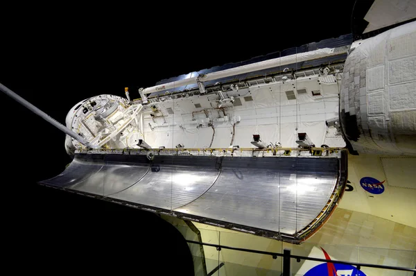 Spaceshuttle tentoongesteld op Kennedy Space Center — Stockfoto