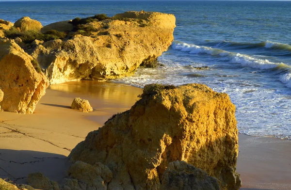 Formacje skalne Sietskes Beach na wybrzeżu Algarve — Zdjęcie stockowe
