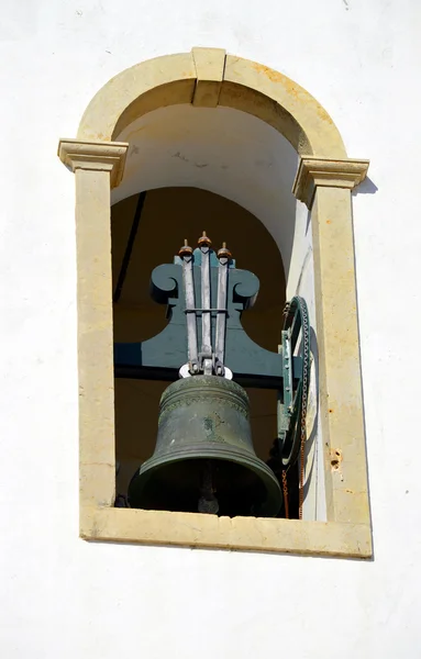 Campanario de la iglesia en el casco antiguo de Albufeira Igreja Matriz —  Fotos de Stock