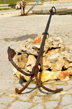 Lagos Harbour Bensafrim nehirde bir çapa