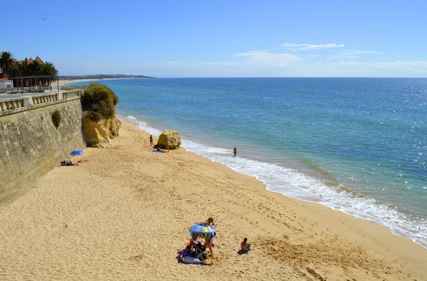 Armacao de pera Strand an der Algarve-Küste — Stockfoto