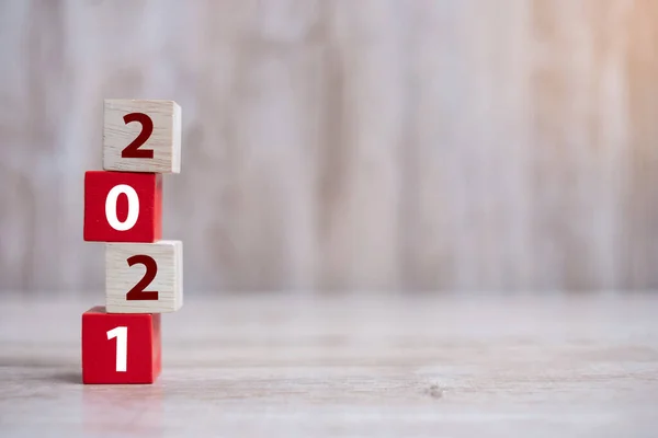 Tijd Voor New Start Woorden 2021 Kubussen Met Rode Hartvorm — Stockfoto