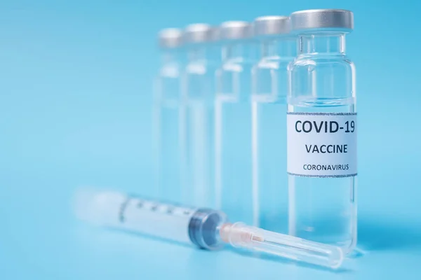 Covid Vial Vacuna Inyección Jeringa Aguja Contra Infección Por Coronavirus —  Fotos de Stock