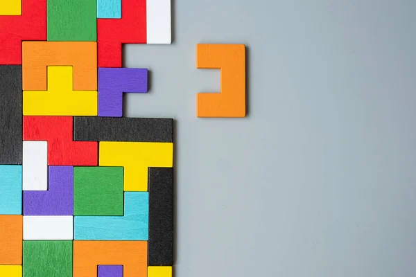 Geometrisk Form Block Med Färgglada Trä Pusselbit Bakgrund Logiskt Tänkande — Stockfoto