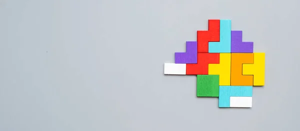 Geometrisk Form Block Med Färgglada Trä Pusselbit Bakgrund Logiskt Tänkande — Stockfoto