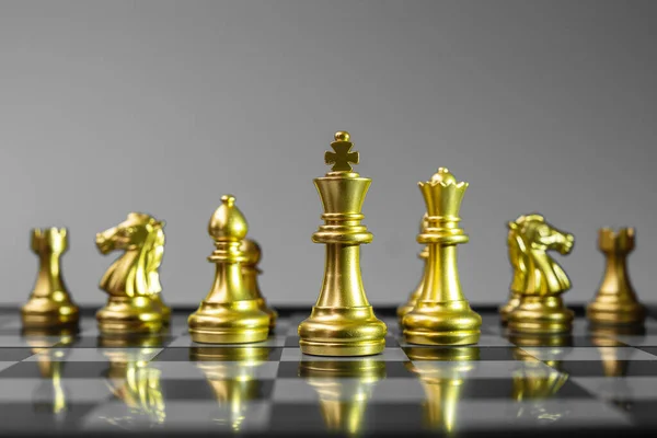 Gold Chess Figure Team King Queen Bishop Knight Rook Pawn — Stock Photo, Image