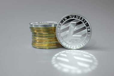 Gümüş Litecoin (LTC) şifreleme para yığını, Crypto engelleme ağı içinde Dijital Para, teknoloji ve çevrimiçi internet değiş tokuşu kullanılarak takas edilir. Mali konsept